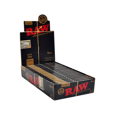 RAW CLASSIC ROLLING PAPERS - BLACK 1 1/4