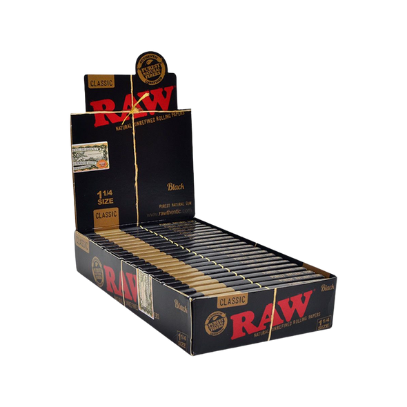 RAW CLASSIC ROLLING PAPERS - BLACK 1 1/4